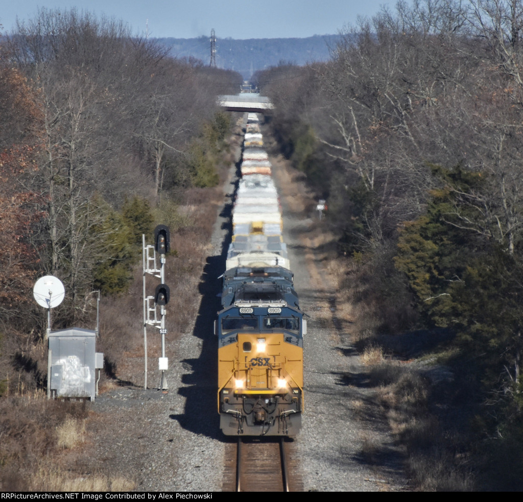 CSX 8905